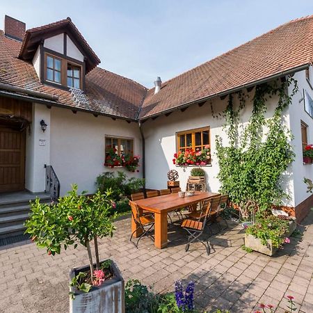 Hofmann'S Apartements & Ferienwohnungen Oberdachstetten Dış mekan fotoğraf